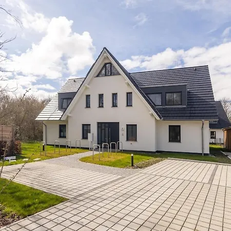 Lycka Apartment